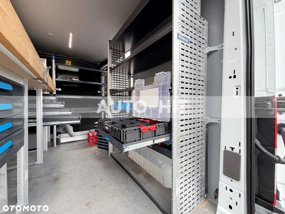 Ford Transit - 18