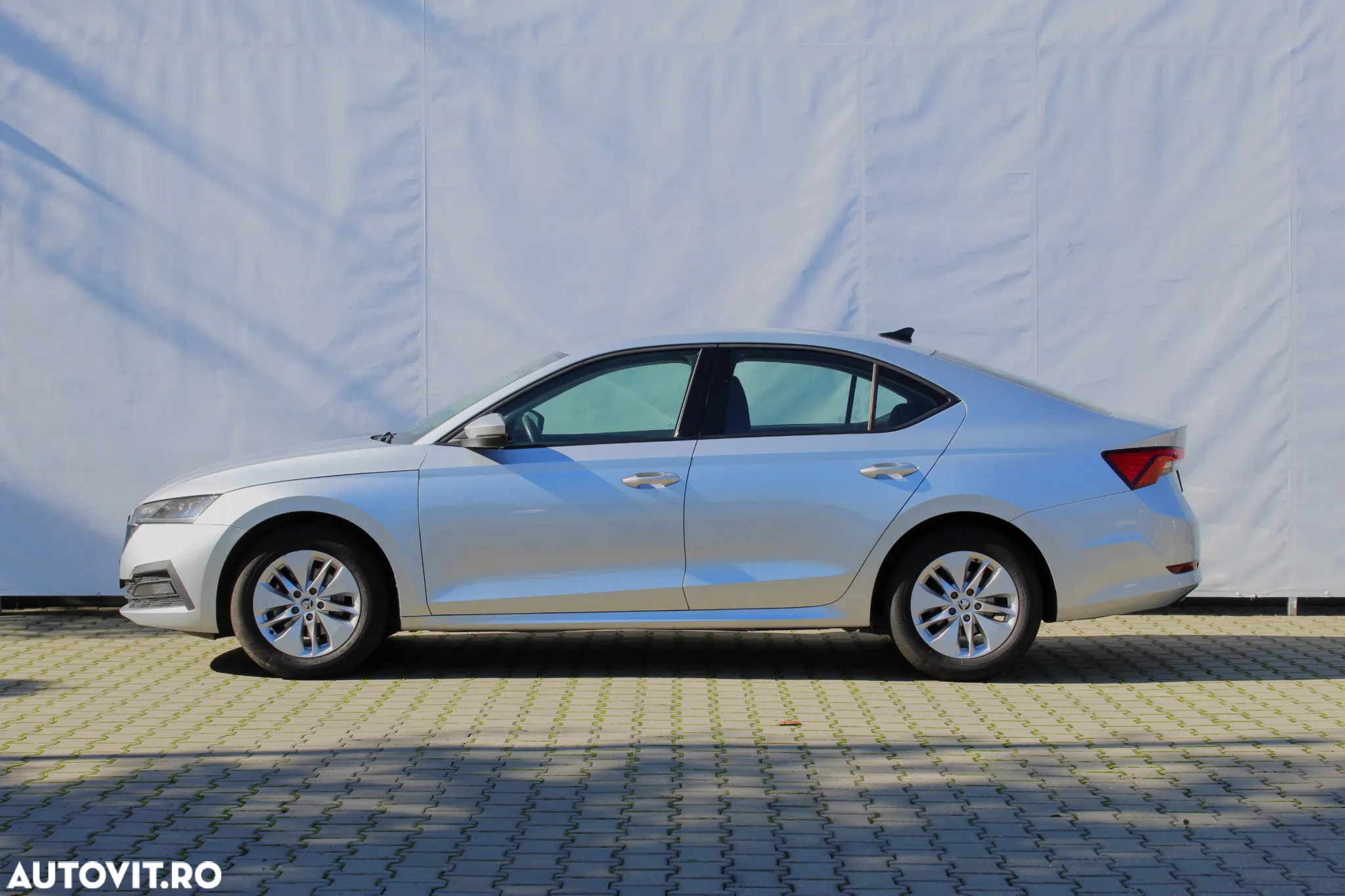 Skoda Octavia 1.0 TSI DSG Mild Hybrid Ambition - 2