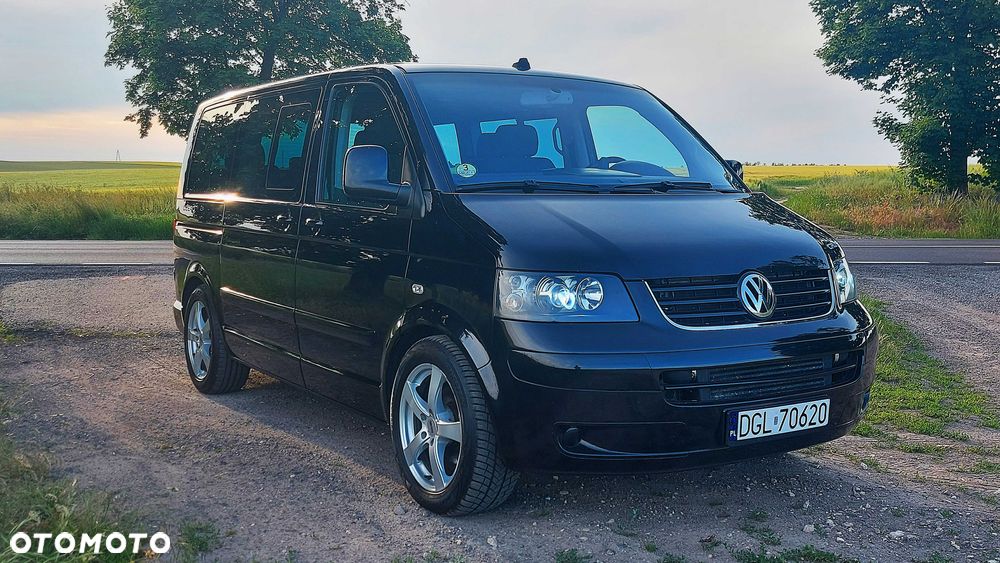 Volkswagen Multivan - 2