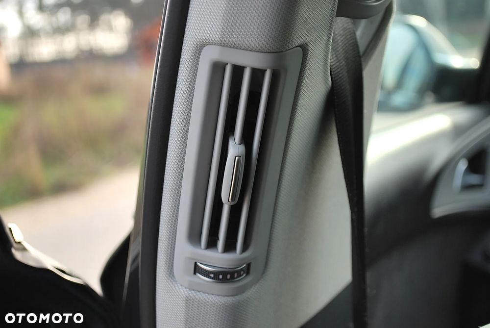 Audi A6 Avant 3.0 TDI quattro S tronic - 31