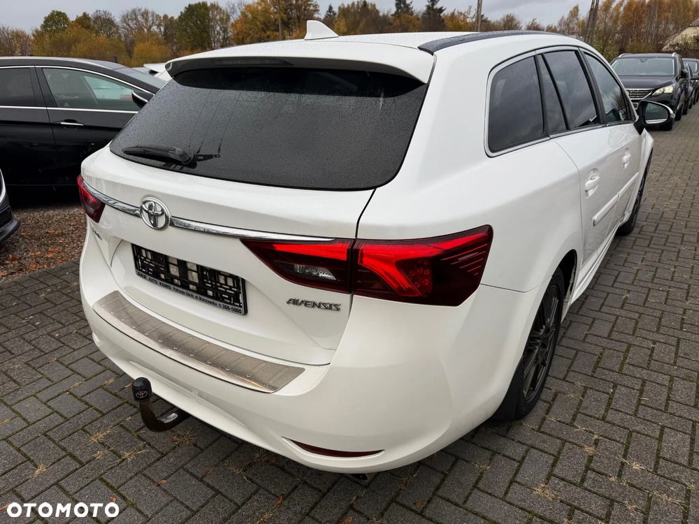 Toyota Avensis 2.0 D-4D Prestige - 4