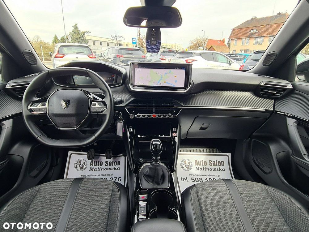 Peugeot 2008 PureTech 100 Allure S&S BVM6 - 11