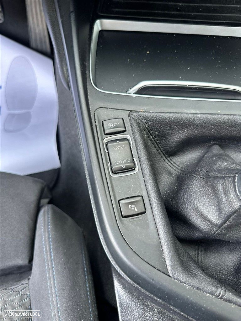 BMW 116 d Pack M - 13