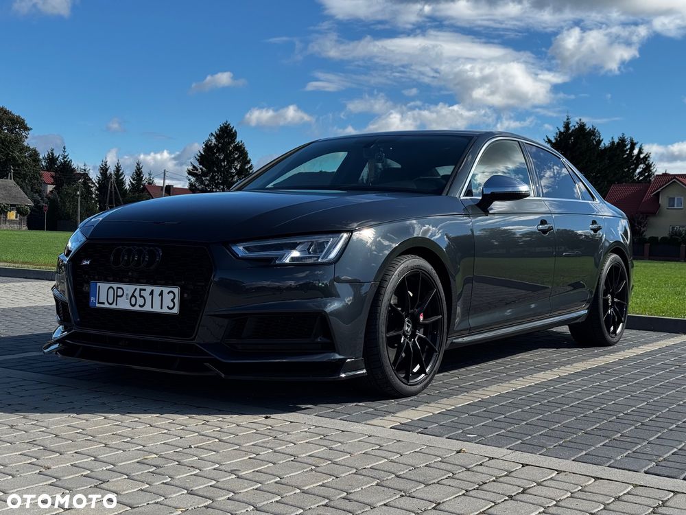 Audi S4 Limousine - 1