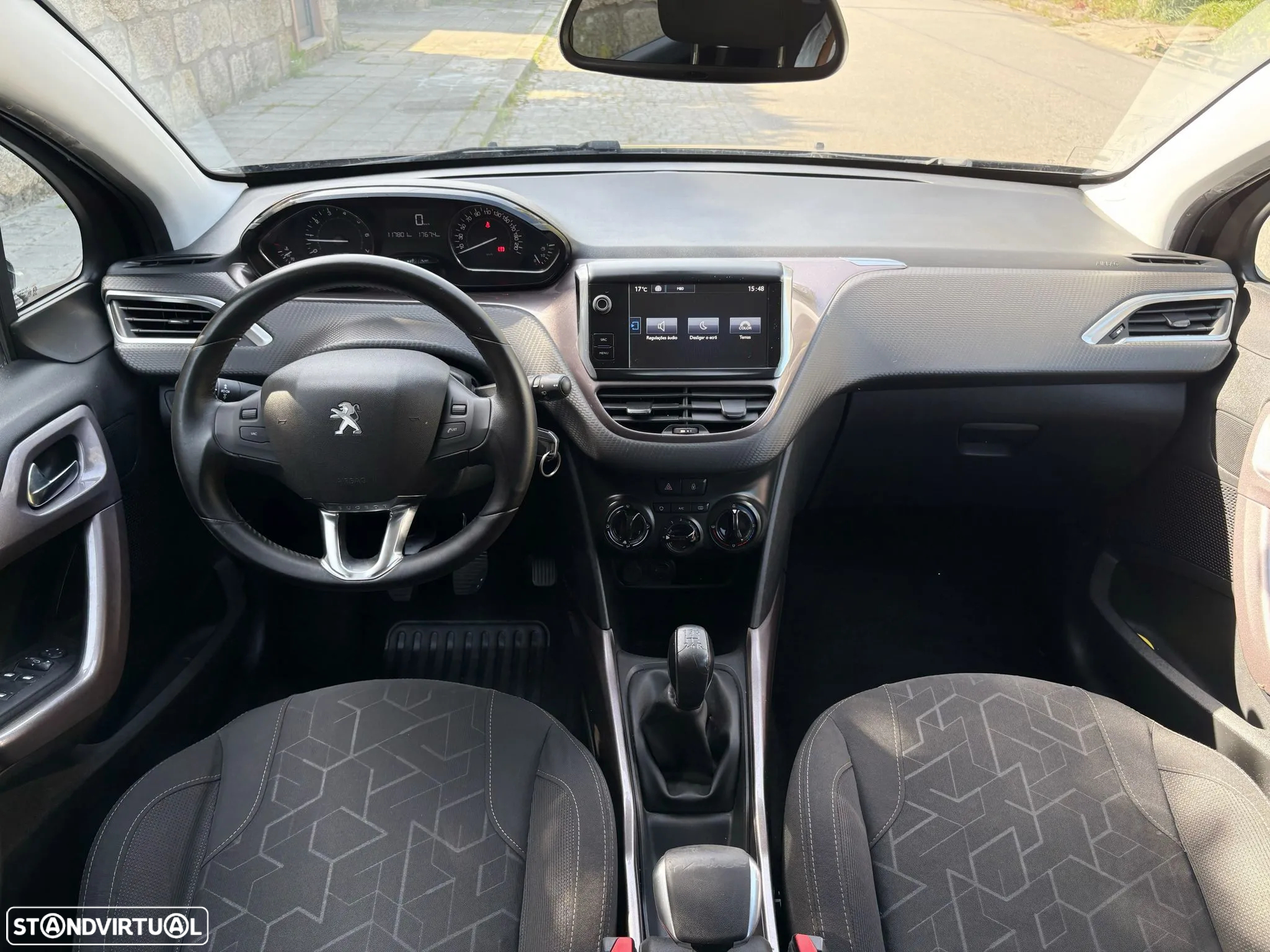 Peugeot 2008 1.2 PureTech Style - 5