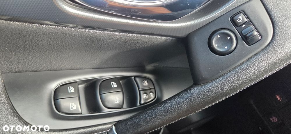 Nissan Qashqai 1.6 DIG-T Tekna+ - 30