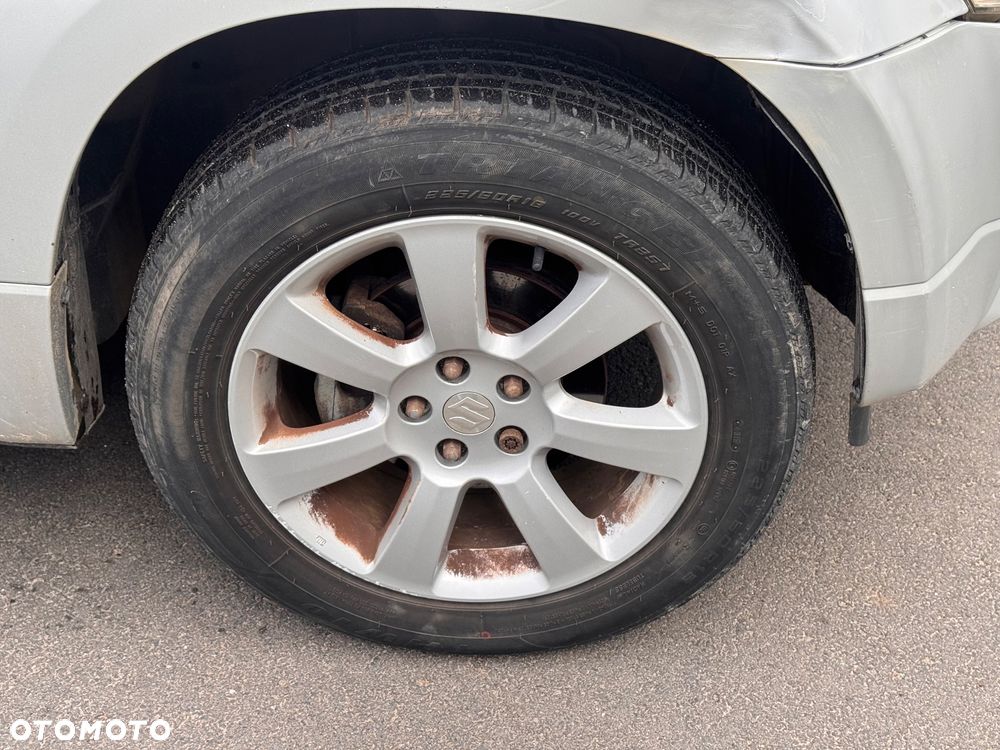Suzuki Grand Vitara 1.9 DDiS Comfort + DPF Family - 34