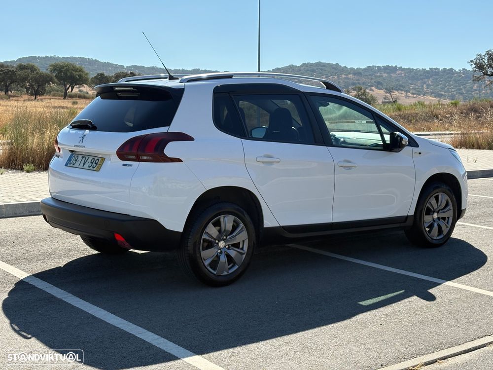 Peugeot 2008 1.2 PureTech Style - 7