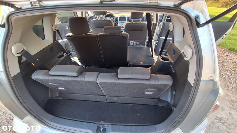 Toyota Corolla Verso 1.8 Gold 7os - 17