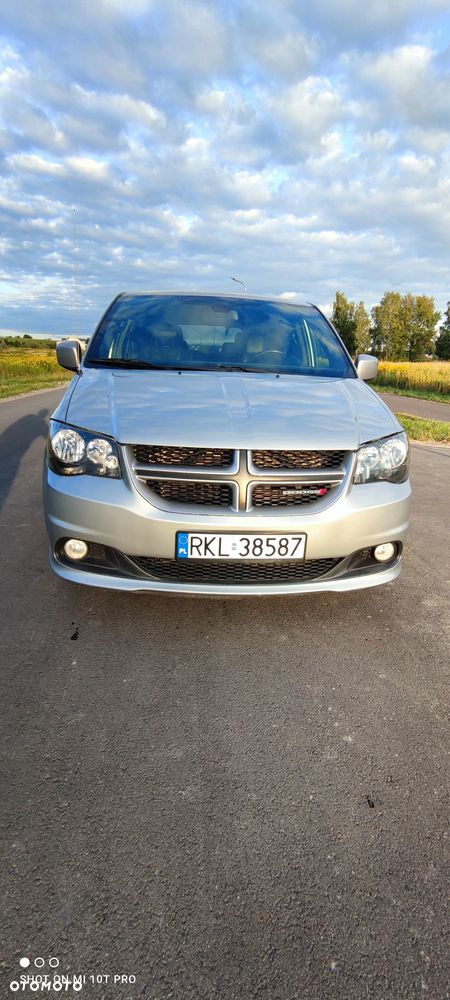 Dodge Grand Caravan - 3