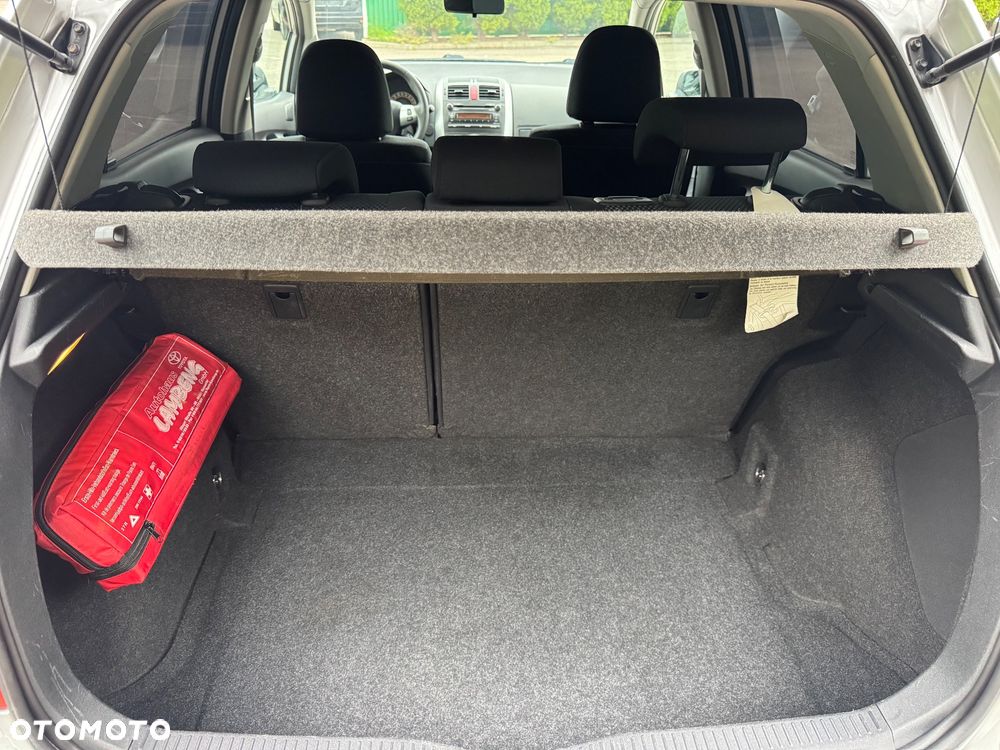 Toyota Auris 1.6 Valvematic Life Plus - 16