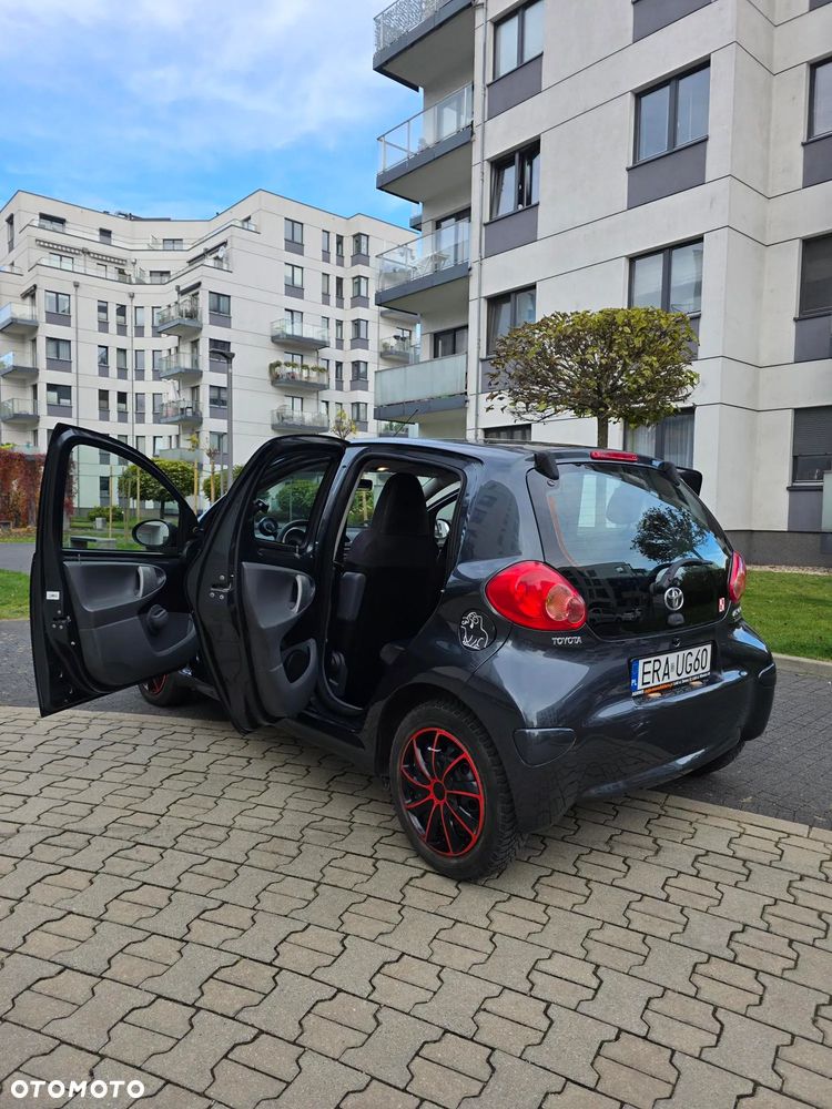 Toyota Aygo - 12