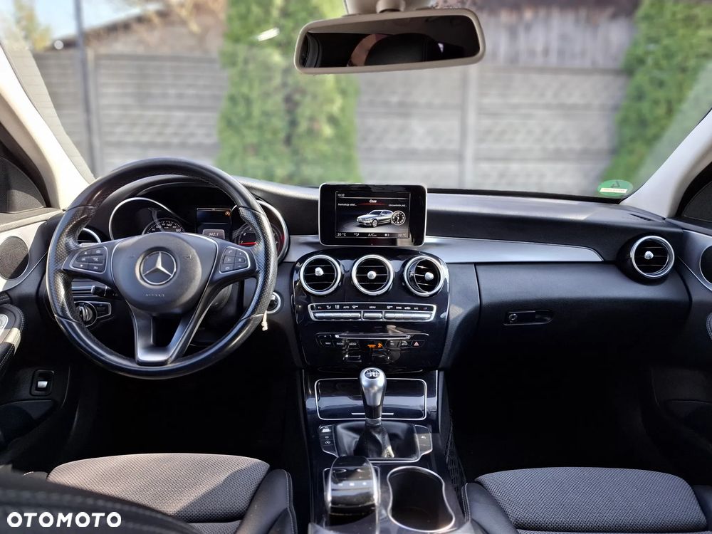 Mercedes-Benz Klasa C 180 (BlueEFFICIENCY) Avantgarde - 26