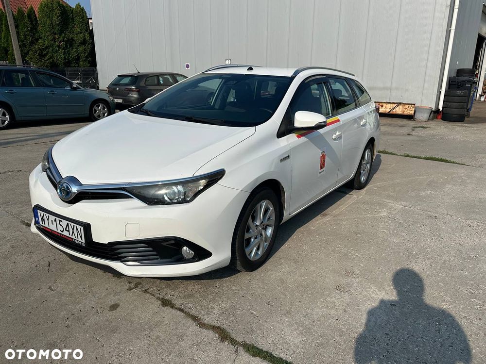 Toyota Auris 1.8 Executive - 5