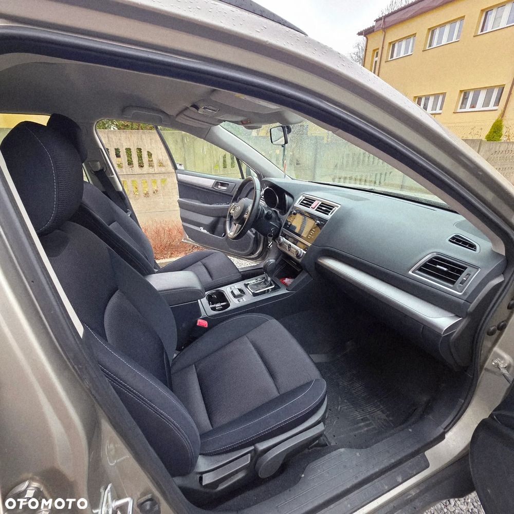 Subaru Legacy - 1