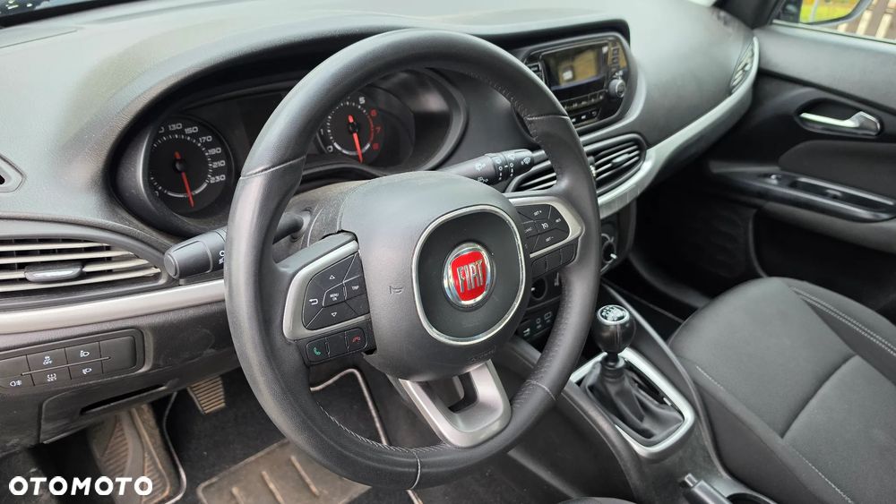 Fiat Tipo 1.4 16V More - 26