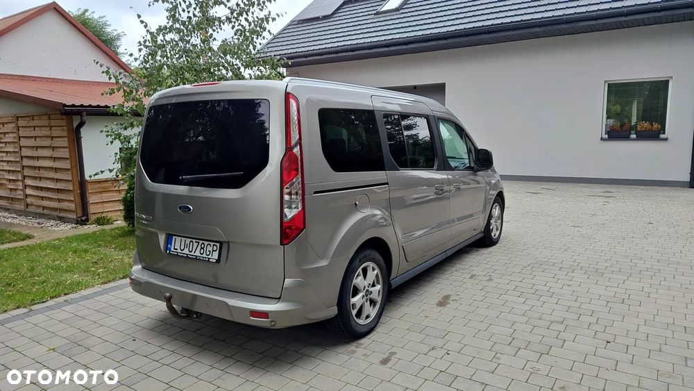 Ford Tourneo Connect Grand - 11