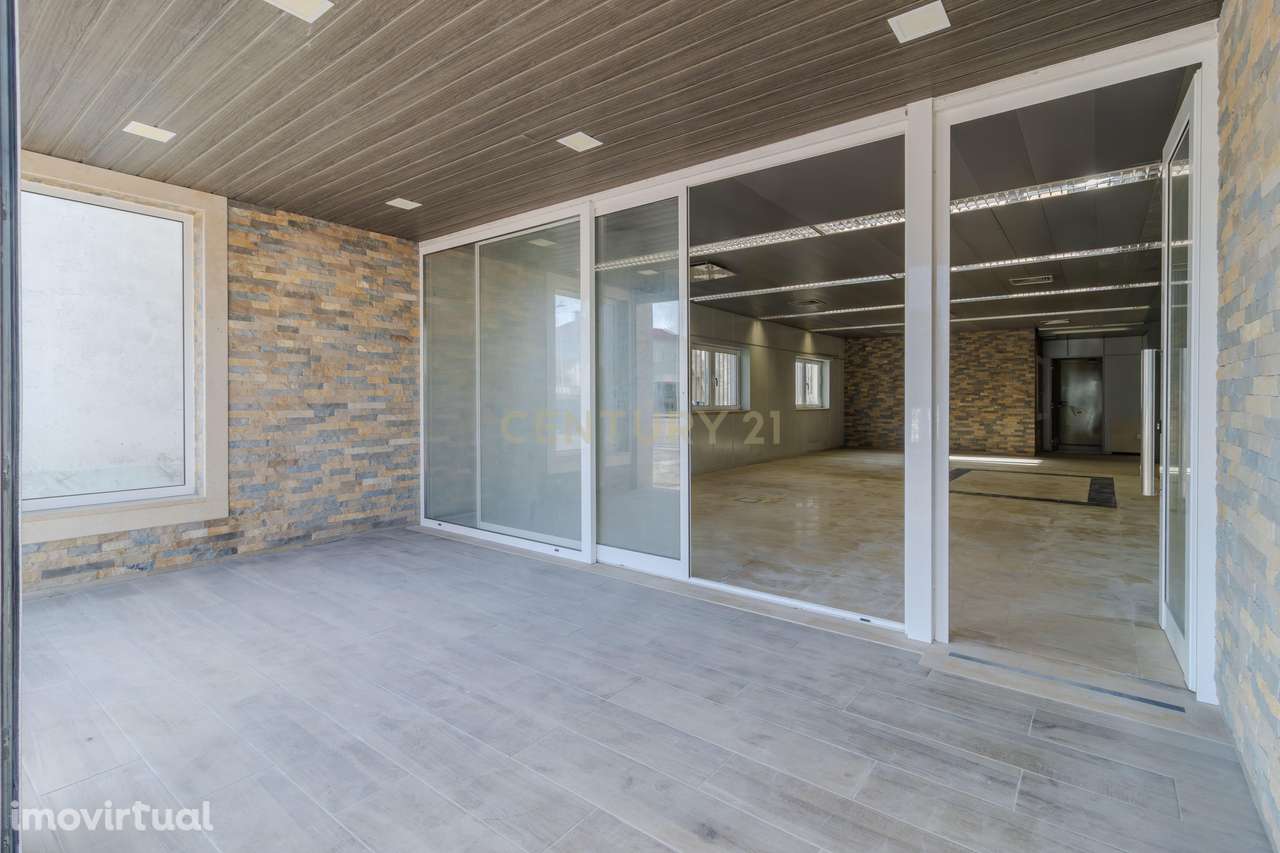 Excelente Loja para arrendamento no centro de Pataias - Grande imagem: 5/25