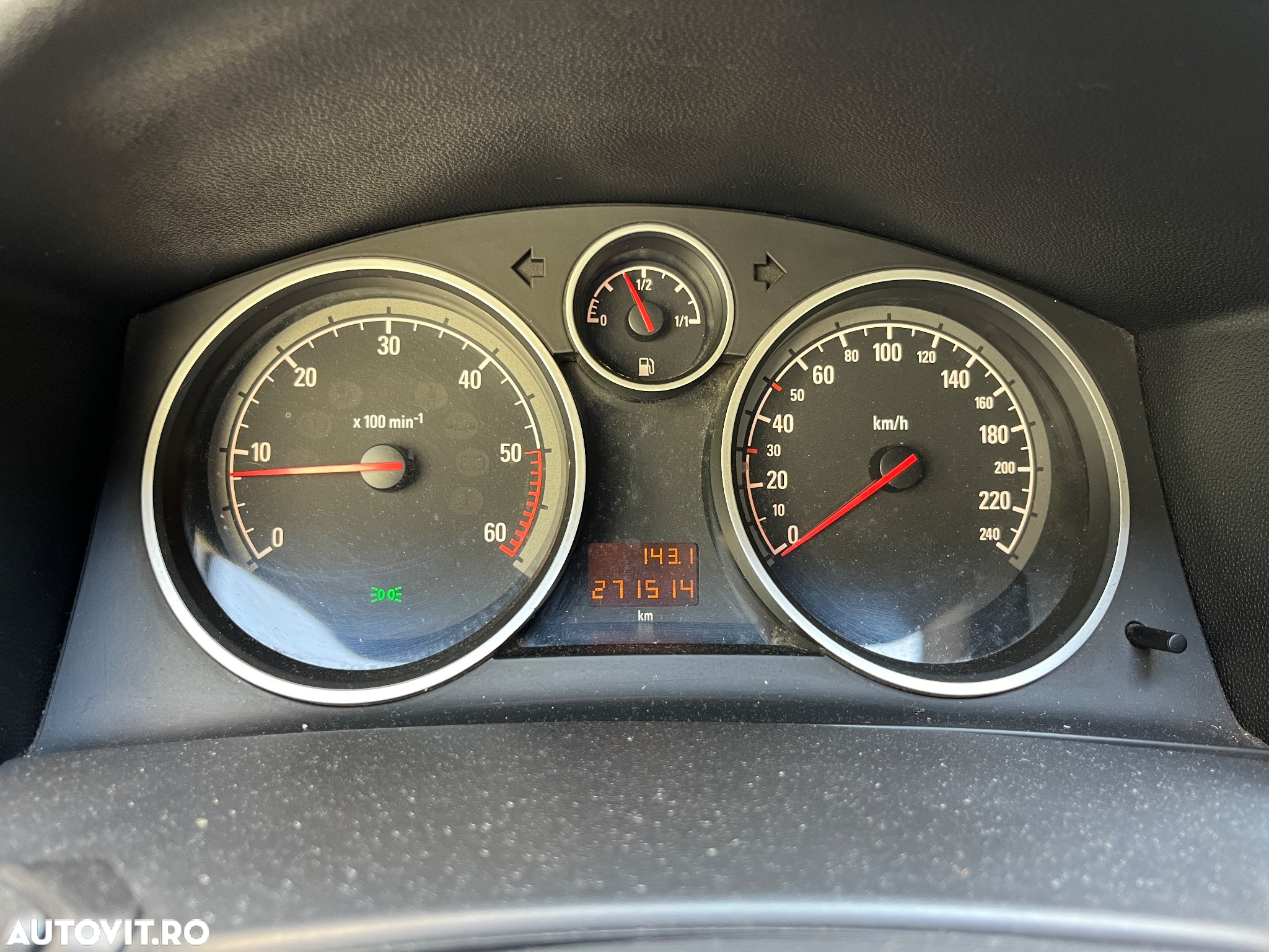 Opel Astra 1.7 CDTI - 9