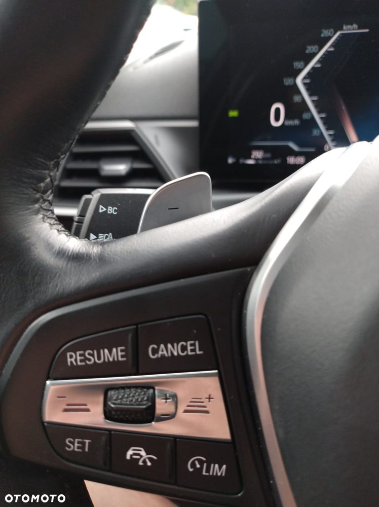 BMW Seria 3 316d MHEV Sport Line - 29