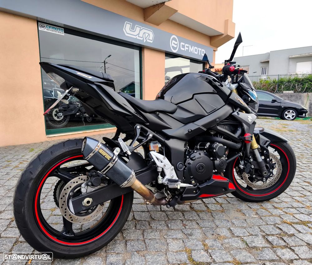 Suzuki GSR 750 Naked Z/MT/CB - 3