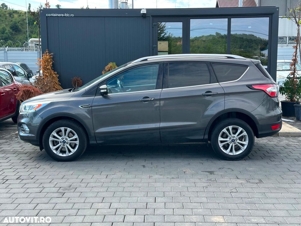 Ford Kuga - 3
