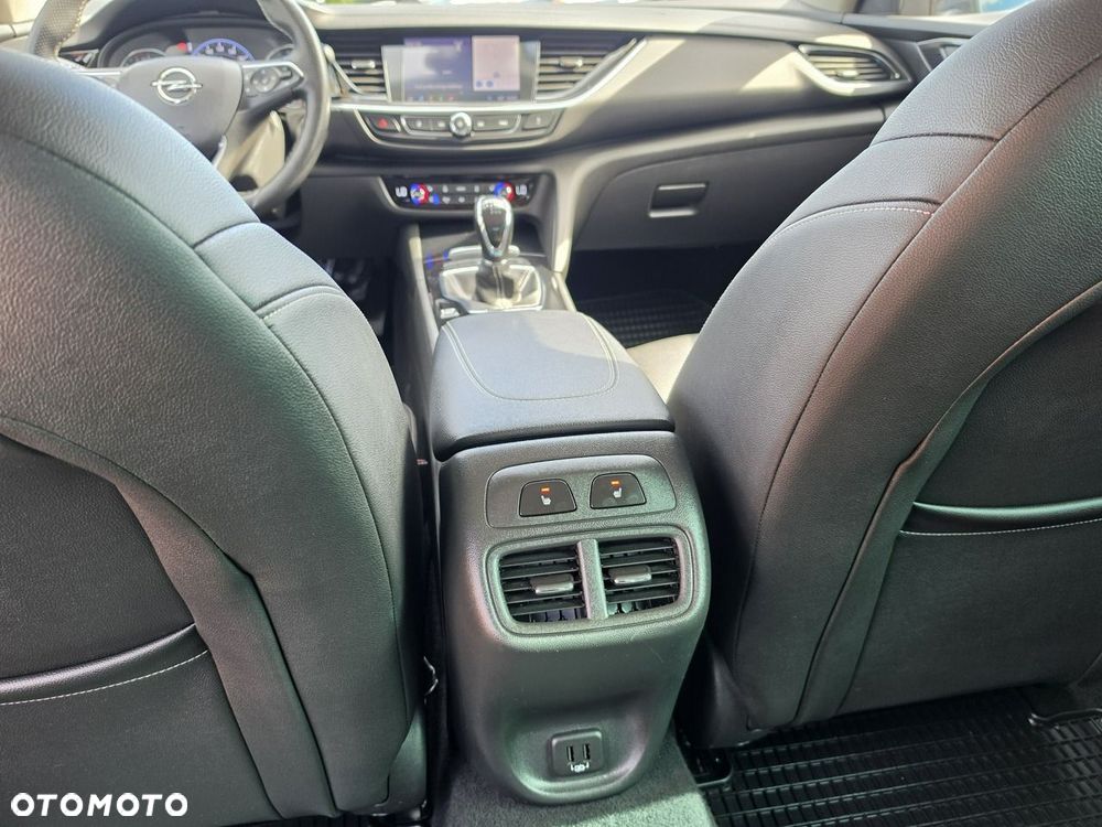 Opel Insignia 1.6 Exclusive - 32