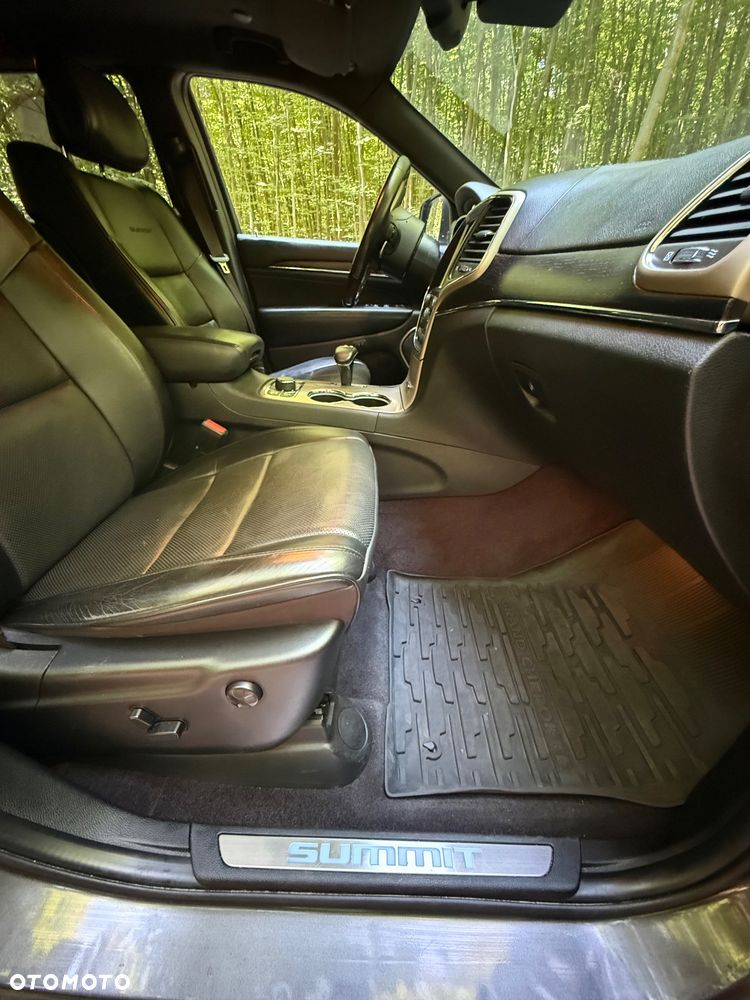 Jeep Grand Cherokee 3.0 CRD Summit - 29