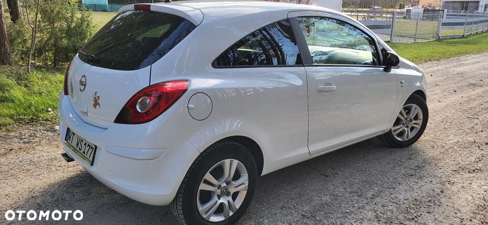 Opel Corsa 1.4 16V Satellite - 6