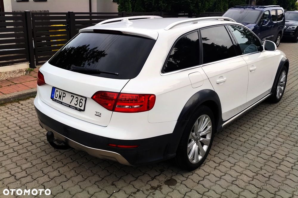 Audi A4 Allroad 2011 photo 4