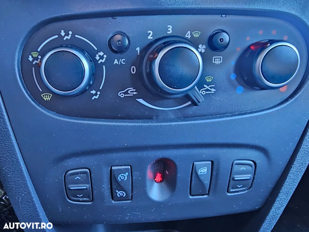 Dacia Logan 0.9 TCe 90 CP Laureate - 16