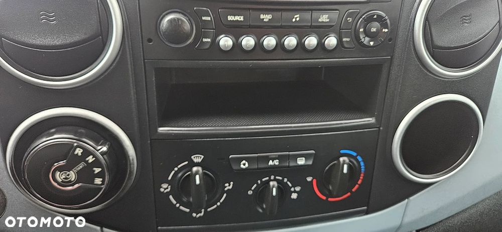 Citroën Berlingo Multispace e-HDi 90 FAP EGS6 Exclusive - 25