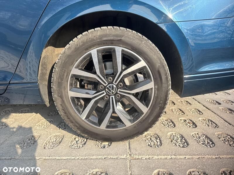Volkswagen Passat - 19