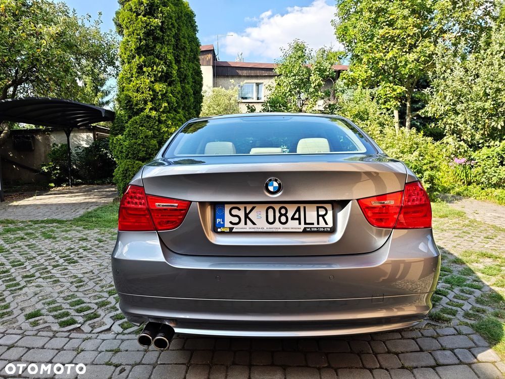 BMW Seria 3 325i - 8