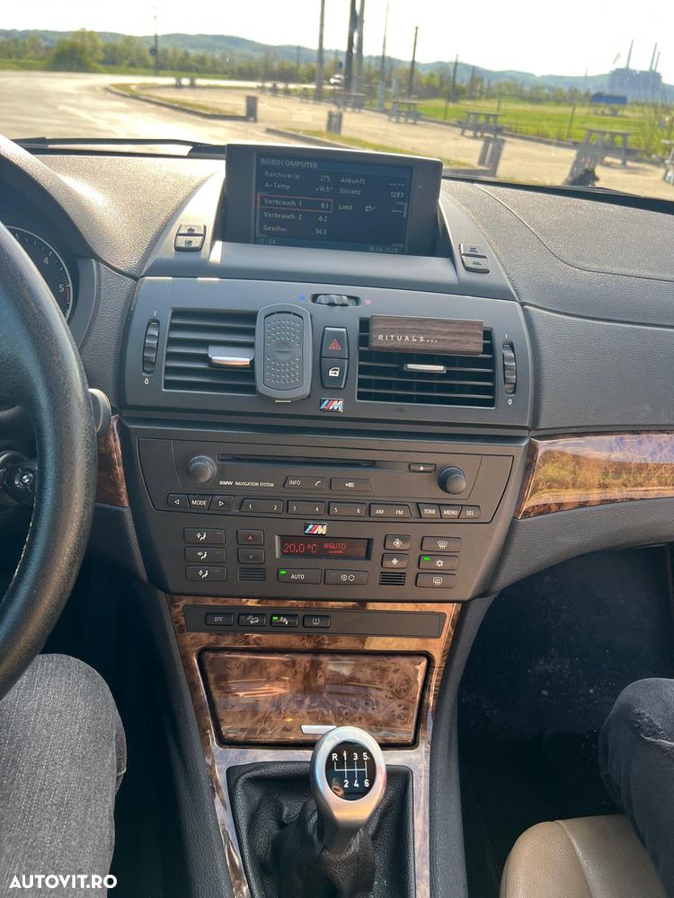 BMW X3 2.0d - 11