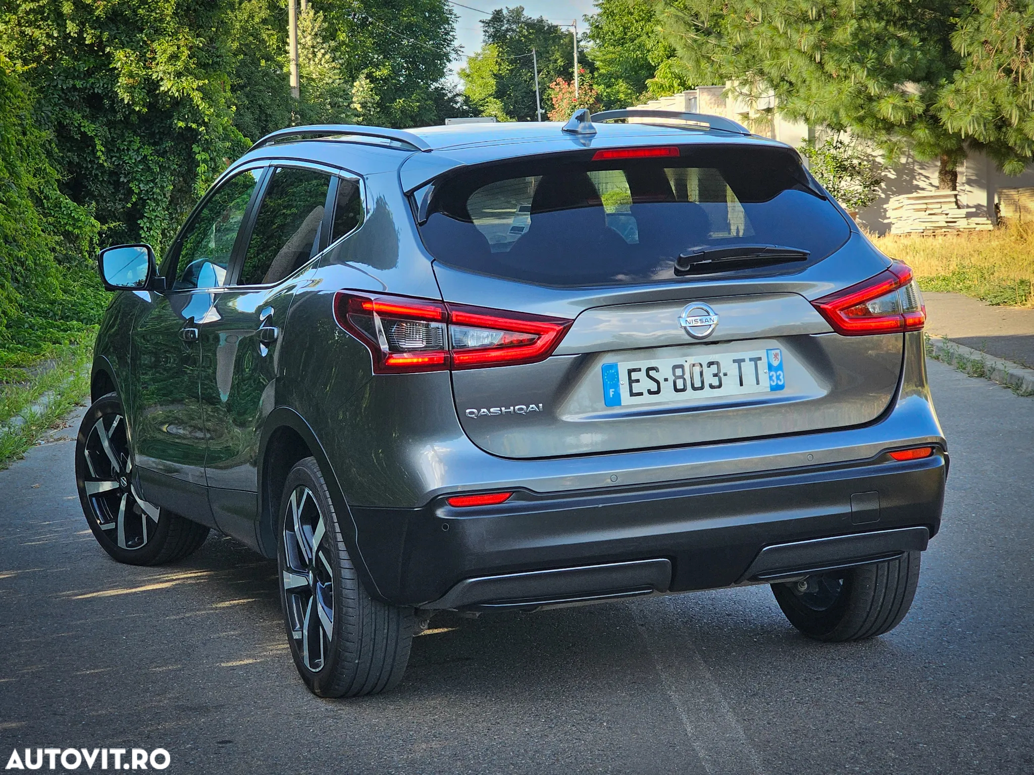 Nissan Qashqai 1.6 DCI Xtronic TEKNA+ - 5