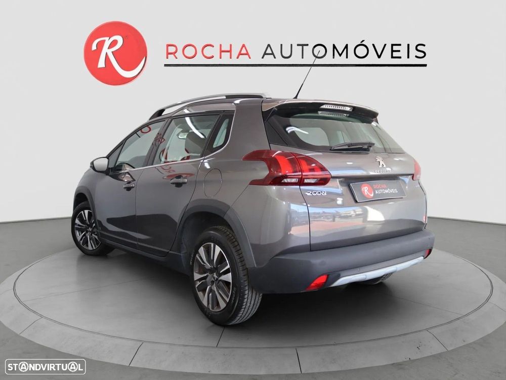 Peugeot 2008 1.2 PureTech Allure EAT6 - 17