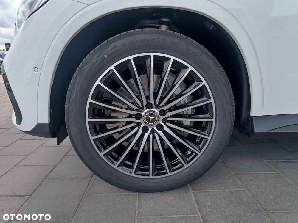 Mercedes-Benz GLC - 24