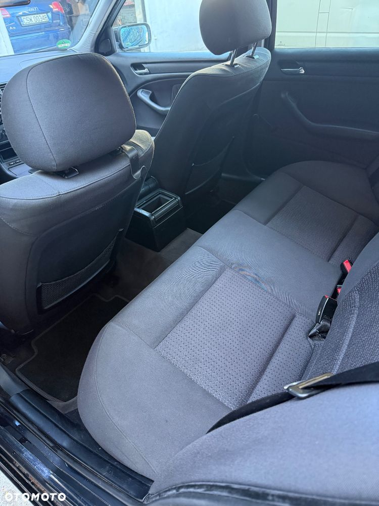 BMW Seria 3 320i Edition Lifestyle - 6