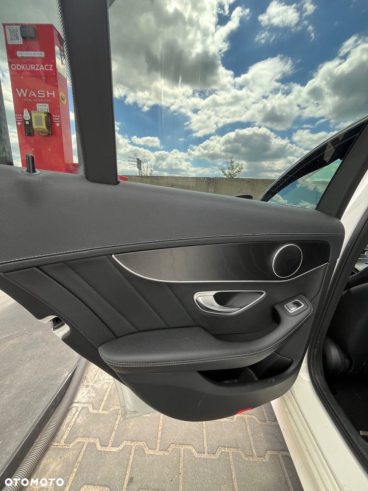 Mercedes-Benz Klasa C 450 AMG 4Matic 7G-TRONIC - 17