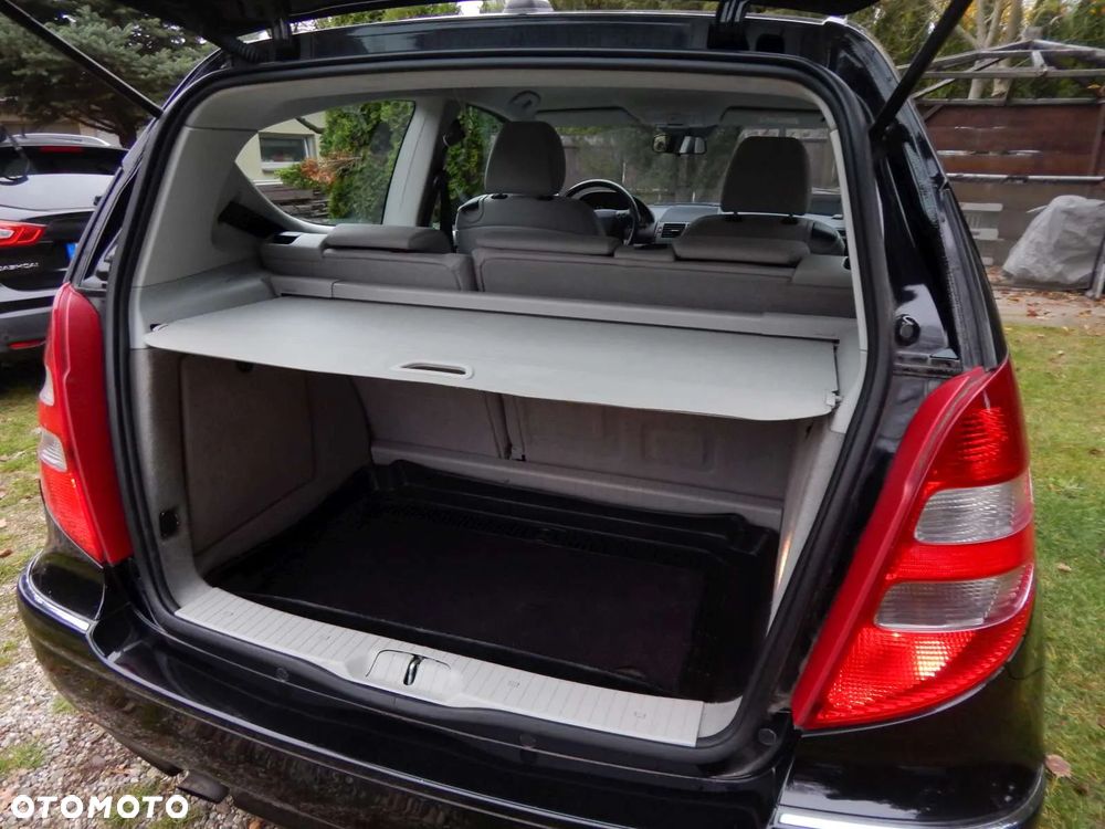 Mercedes-Benz Klasa A 150 Elegance First - 22