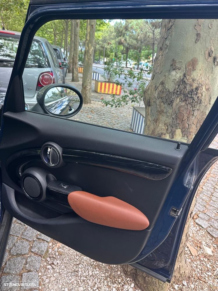 MINI 5 Portas Cooper D Aut. Seven - 14