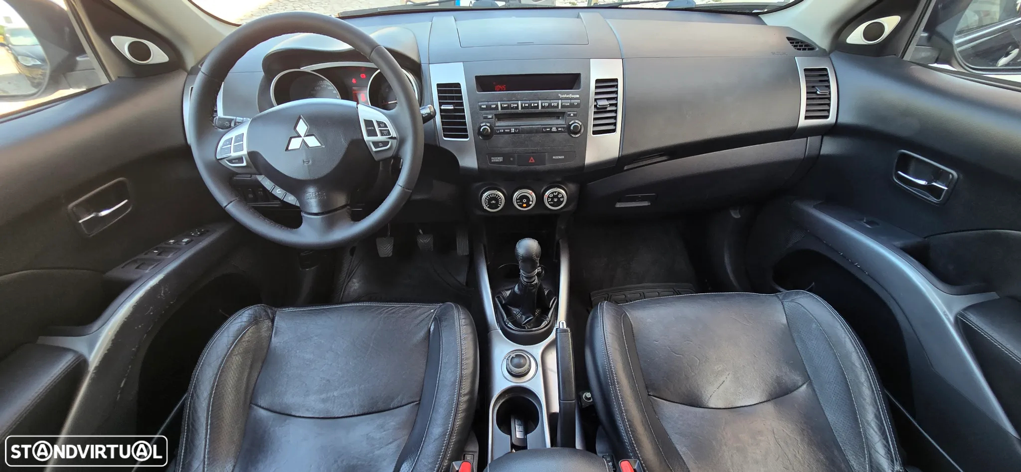 Mitsubishi Outlander 2.0 DI-D Intense+ 4WD - 7