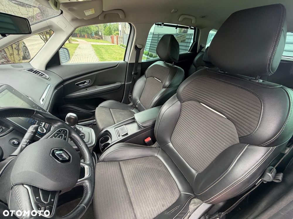 Renault Scenic - 8