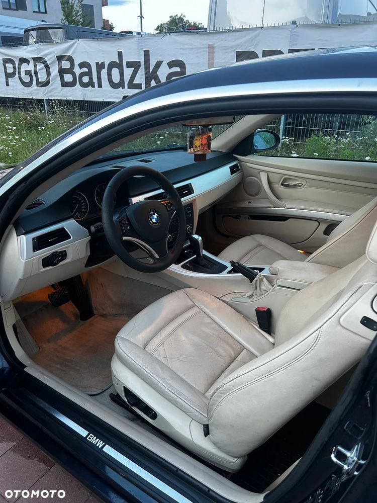 BMW Seria 3 330xd - 11