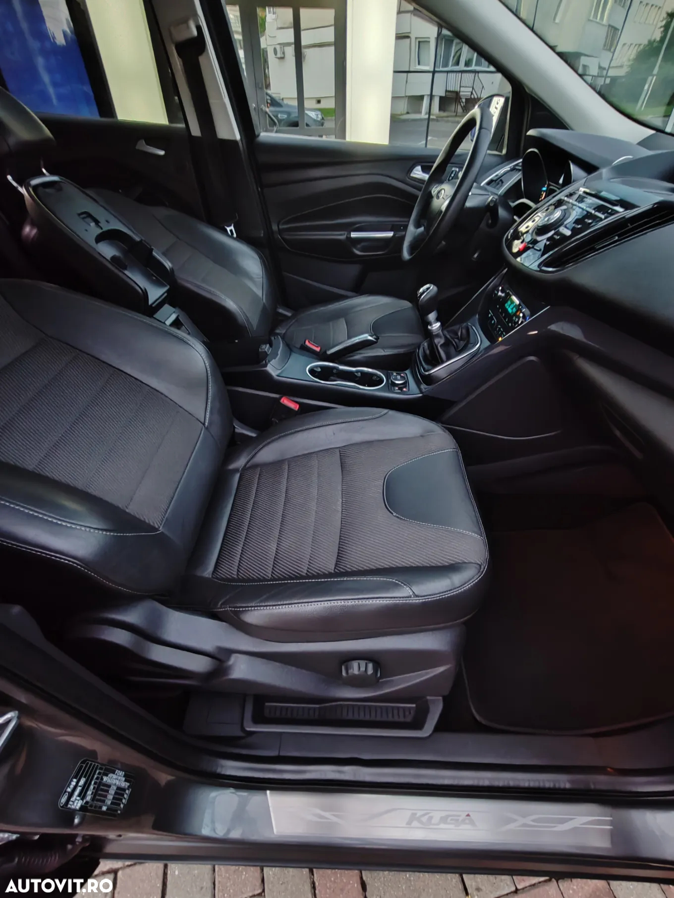 Ford Kuga - 11