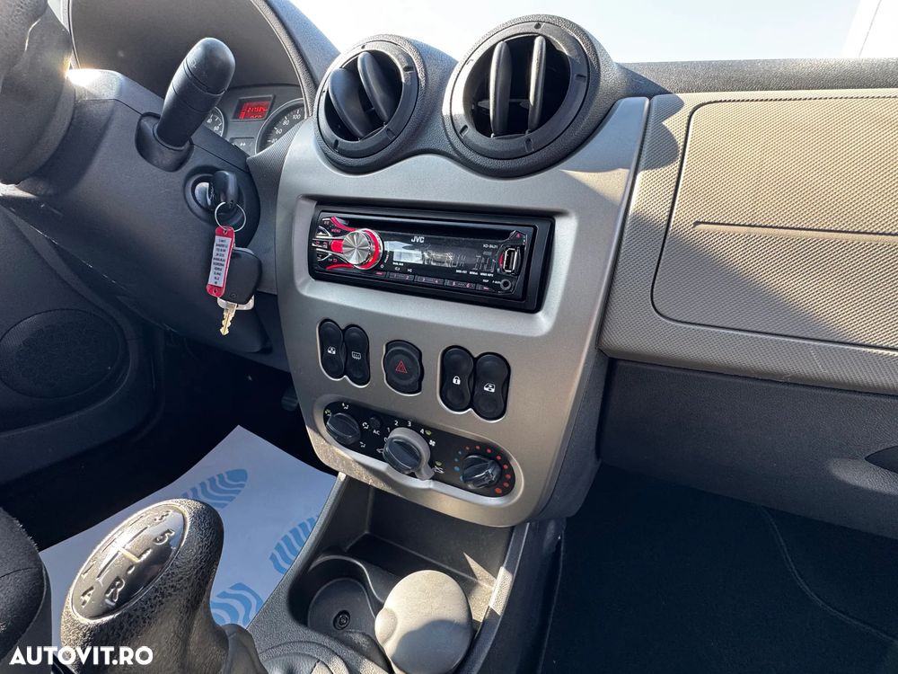 Dacia Sandero 1.2 16V - 19