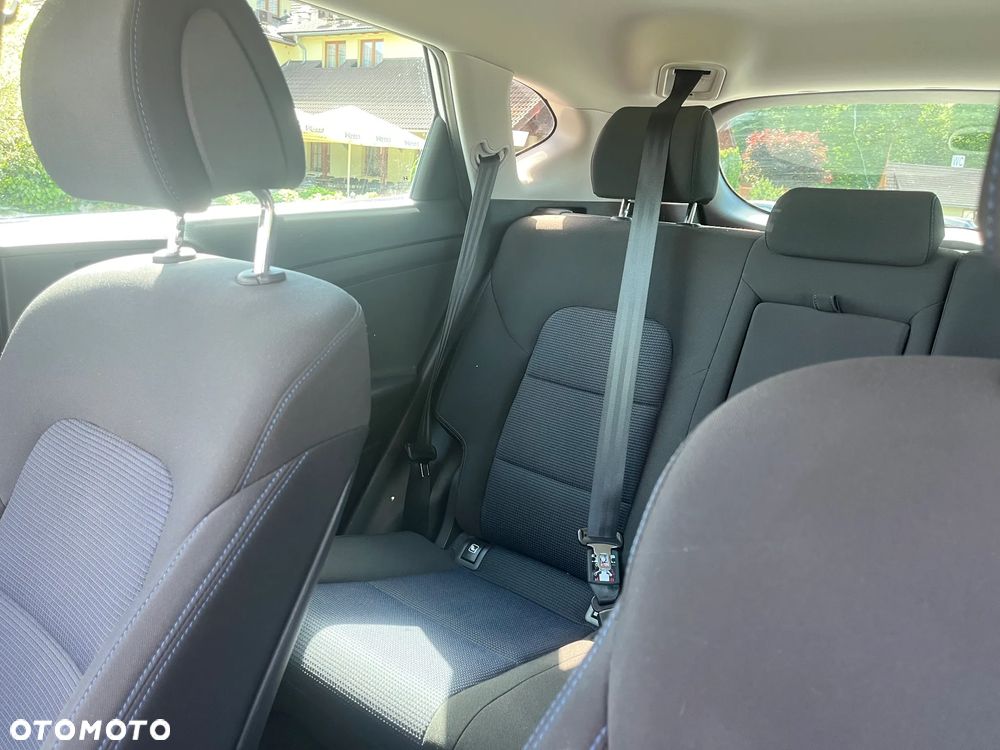 Hyundai Tucson 1.7 CRDI BlueDrive Comfort 2WD - 11