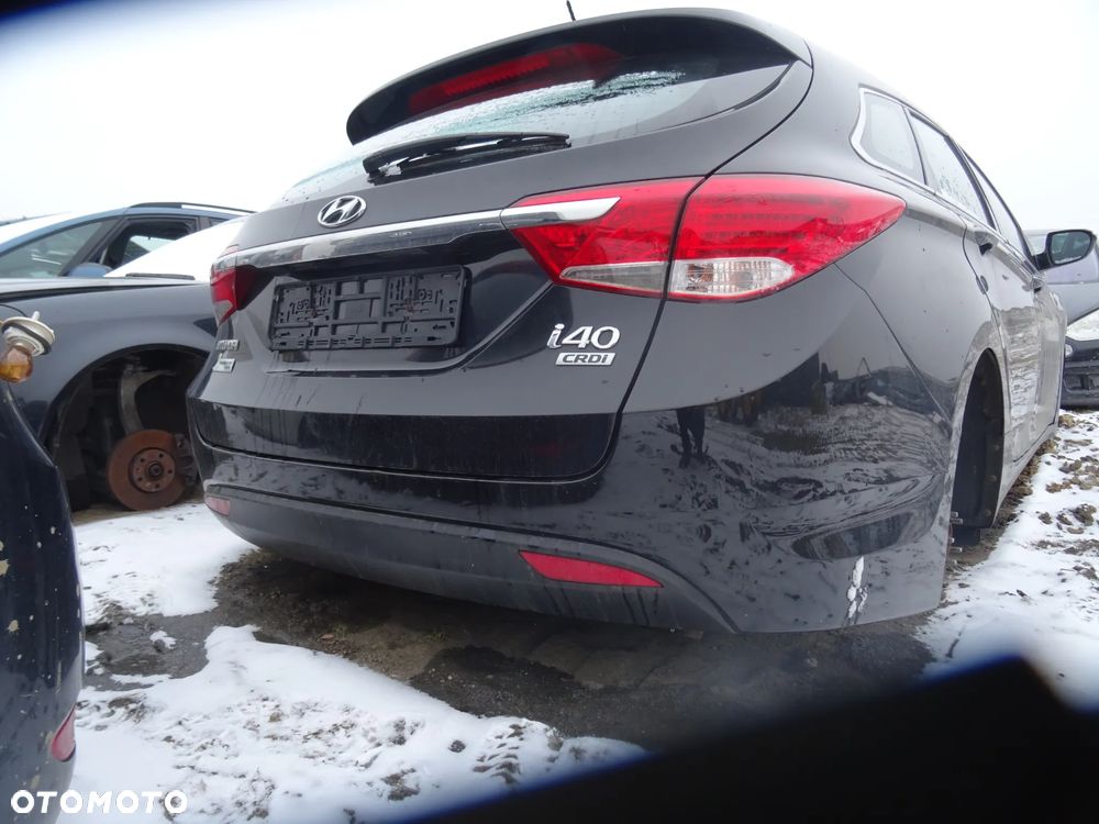 Hyundai i40 na części drzwi klapa zderzak błotnik lampy NKA - 10