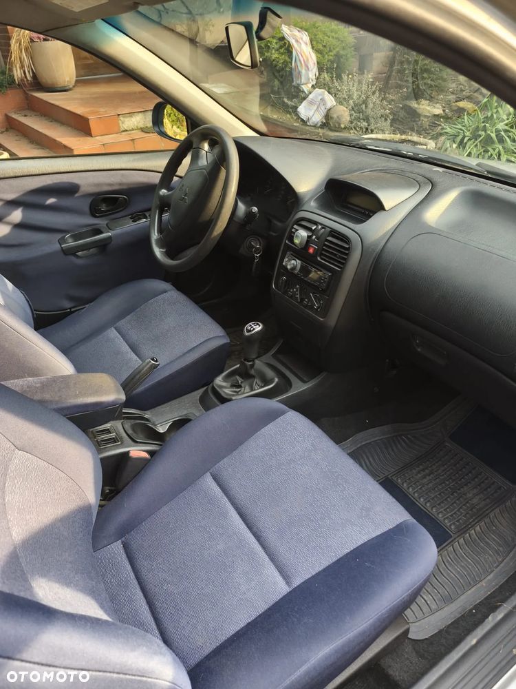 Mitsubishi Carisma - 3